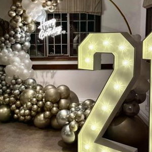 21st balloon hoop with light up 21