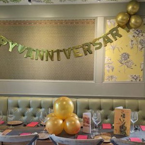 Diamante Golden Anniversary Display