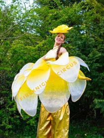 Stilt walker