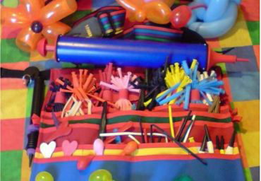 Balloon Modelling Kit & Examples.JPG