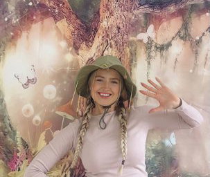 Dina the Dinosaur Explorer.jpeg