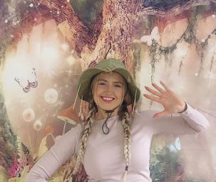 Dina the Dinosaur Explorer.jpeg