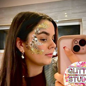 Glamour looks 