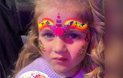 NEON unicorn