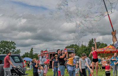The Amazing Bubble show (2).jpg