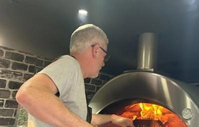 Pizza by Paul.JPG