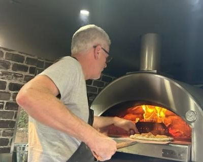 Pizza by Paul.JPG
