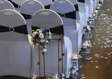 Simple yet elegant wedding ceremony