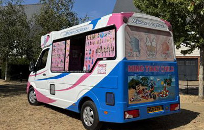 Kev’s Ices Ice Cream Van at an Event