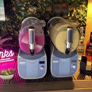 Frozen Bar 1.jpg