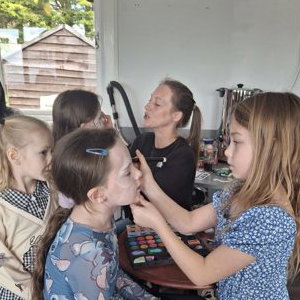 Face painting included in ALL iBOUNCE packages!