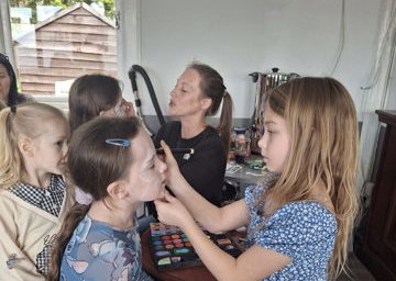 Face painting included in ALL iBOUNCE packages!