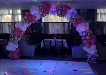 Balloon arch