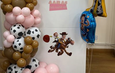  Character birthday sailboard 