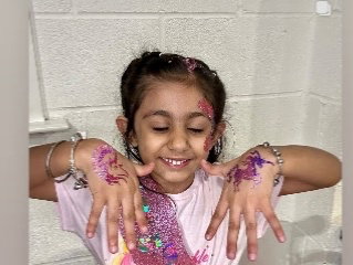 Glitter Bar hire - Children’s Party UNLIMITED Glitter tattoos and Festival glitter