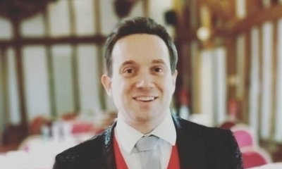 Award Winning Magician will dazzle your guests
