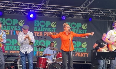 Groove Manoova