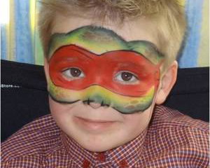 Paula Bargh Facepainter