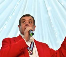 Toastmaster and Celebrant Paul Deacon