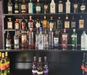 Manhattan's Bar