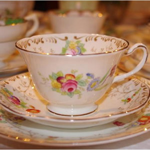Ditsy cup