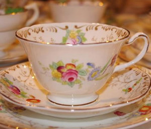 Ditsy cup
